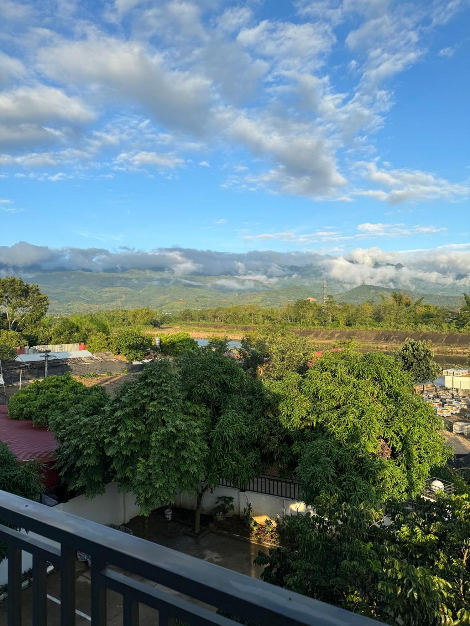 Nha Nghi Ngoc Anh Hotel Nghia Lo Luaran gambar